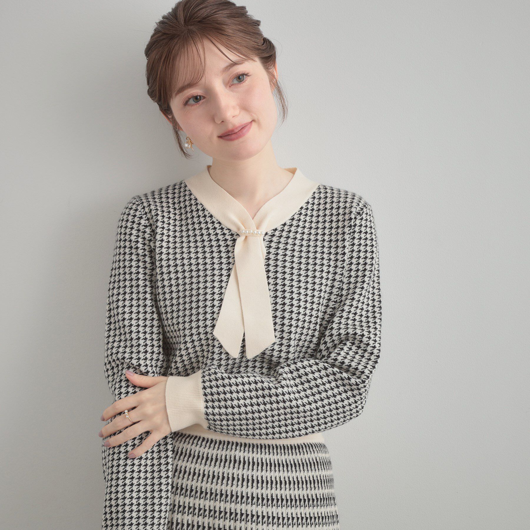 【クチュール　ブローチ/Couture brooch】 【クラシカル・大人レディ】千鳥ジャカードパール調タイニットトップス