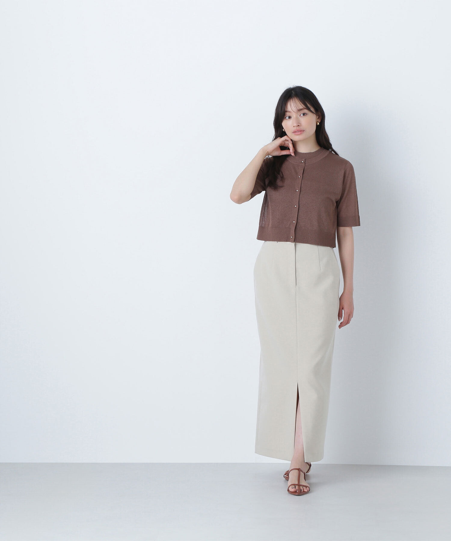 【ナチュラルビューティーベーシック/NATURAL BEAUTY BASIC】 フロントスリットナロースカート