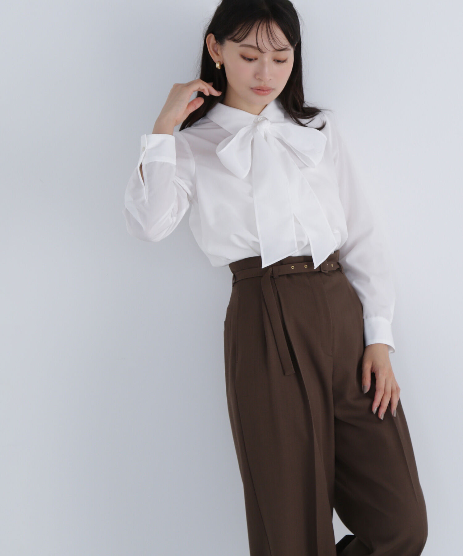 【ナチュラルビューティーベーシック/NATURAL BEAUTY BASIC】 シャツカラーリボンブラウス