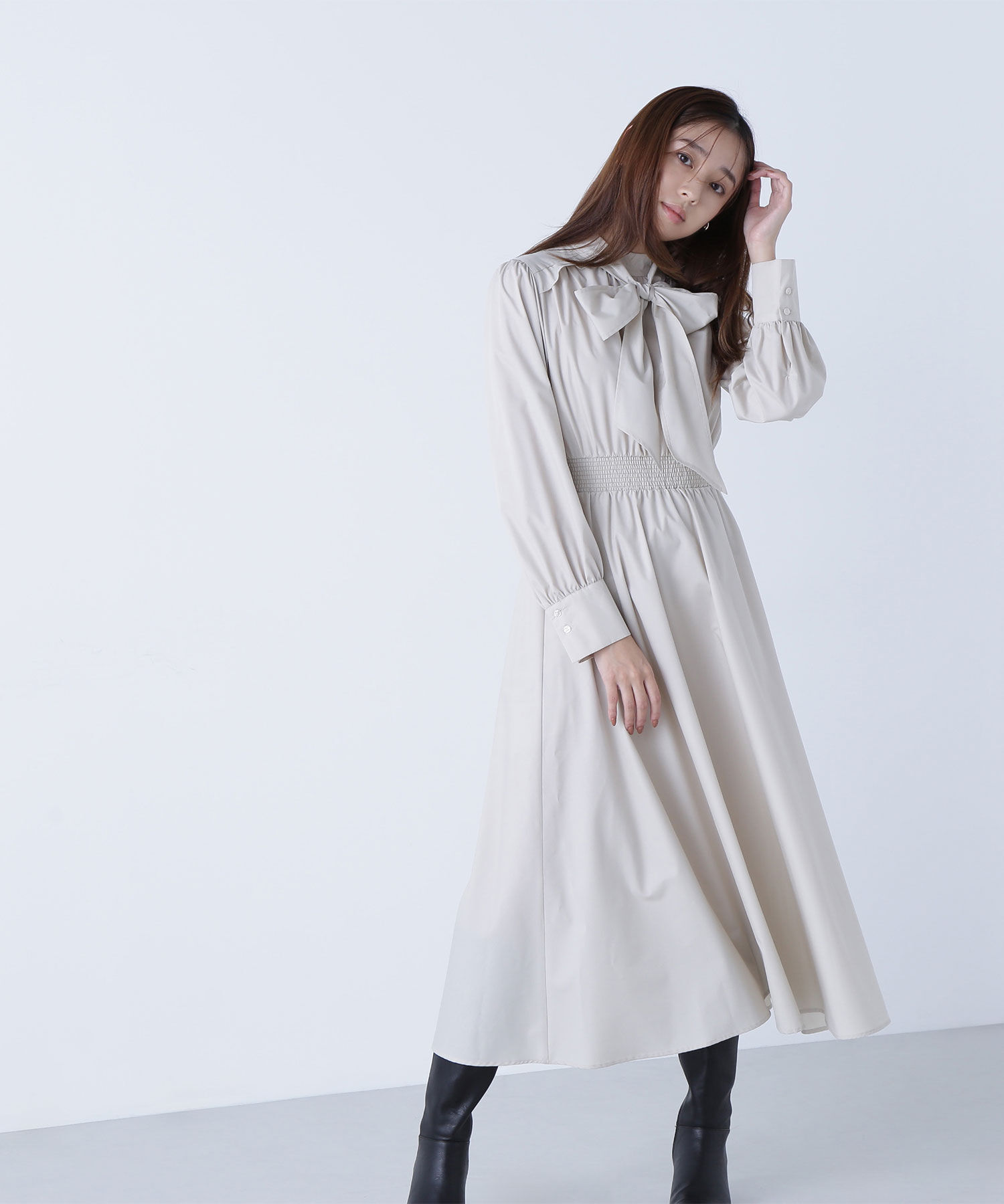 【ナチュラルビューティーベーシック/NATURAL BEAUTY BASIC】 2wayボウタイギャザーワンピース