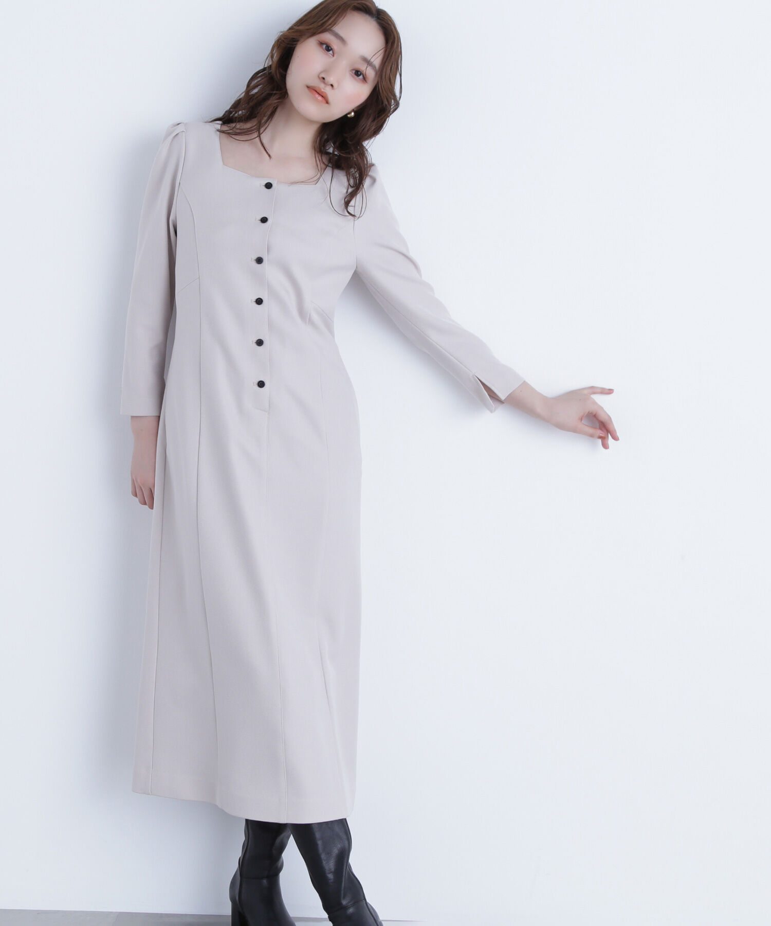 【ナチュラルビューティーベーシック/NATURAL BEAUTY BASIC】 バイカラーボタンナローワンピース