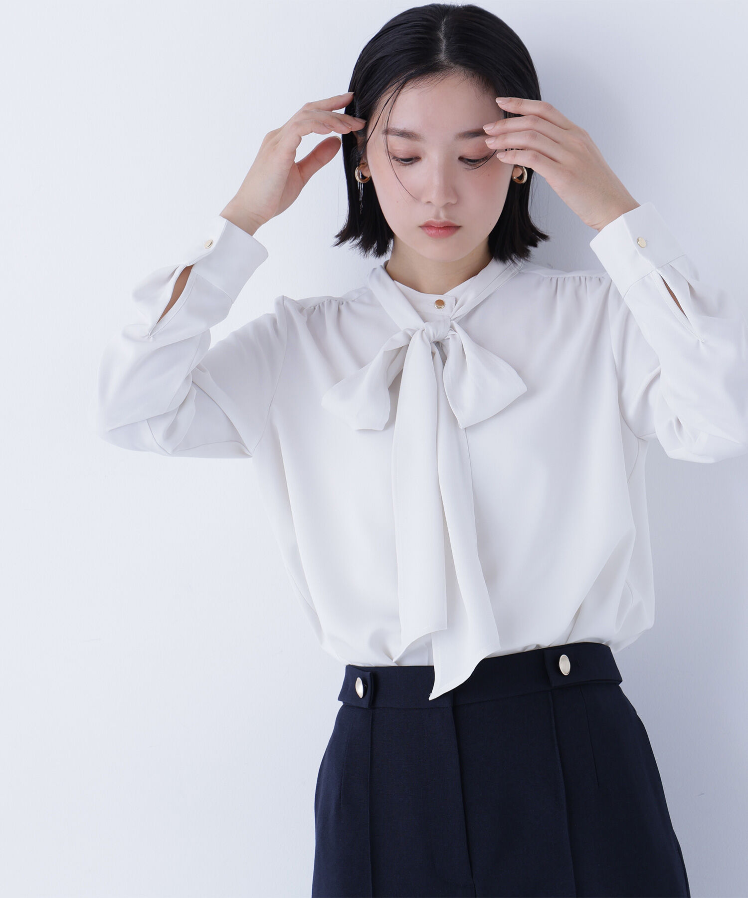 【ナチュラルビューティーベーシック/NATURAL BEAUTY BASIC】 2wayリボンボウブラウス