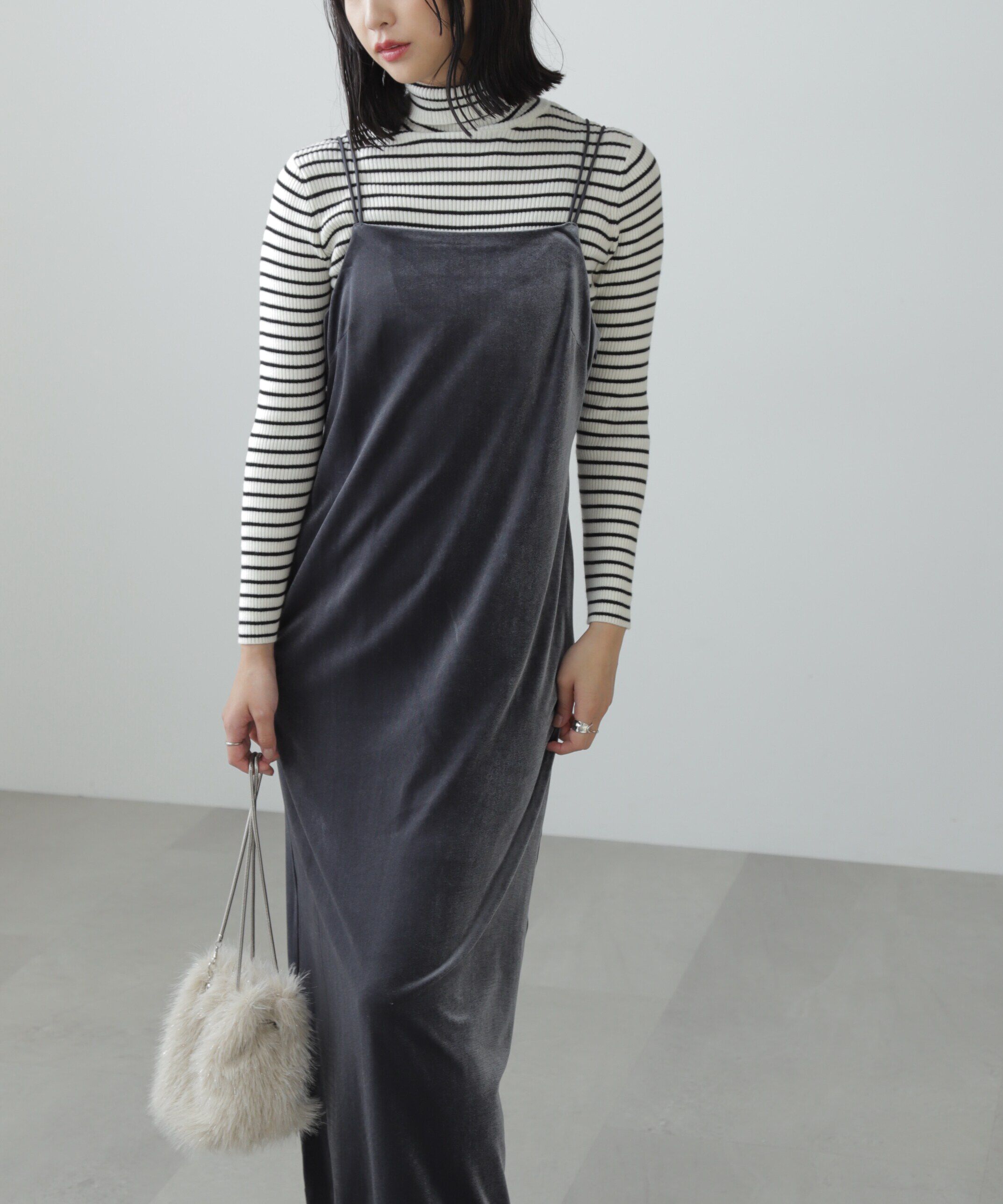 【フリーズマート/Free's Mart】 2ストラップベロアキャミワンピース