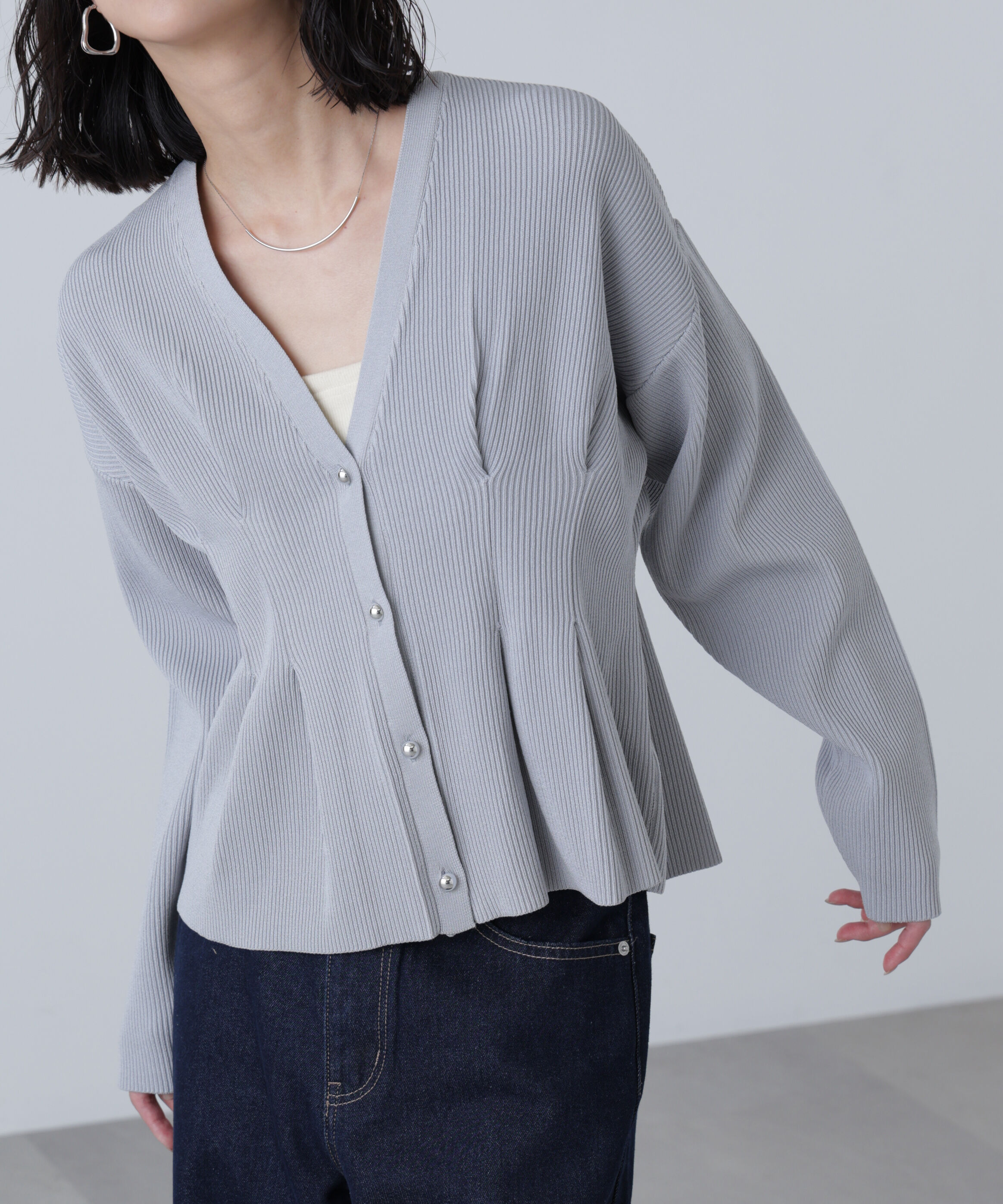 【フリーズマート/Free's Mart】 ウエストタックメタリックボタンカーディガン