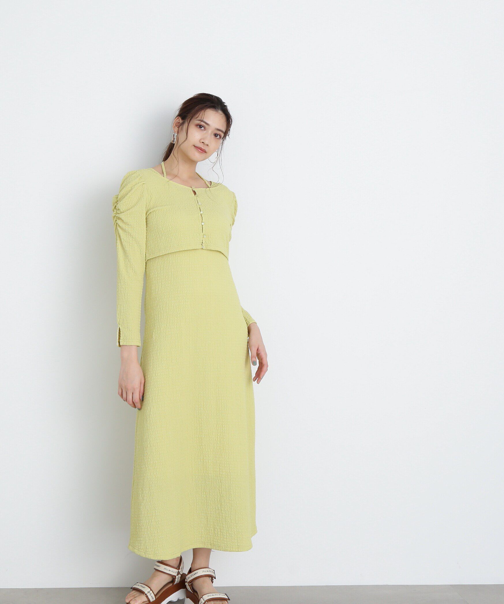 【ジル　バイ　ジル　スチュアート/JILL by JILL STUART】 クシュクシュストレッチカーデ&amp;ワンピースセット WEB限定カラー:オレ 