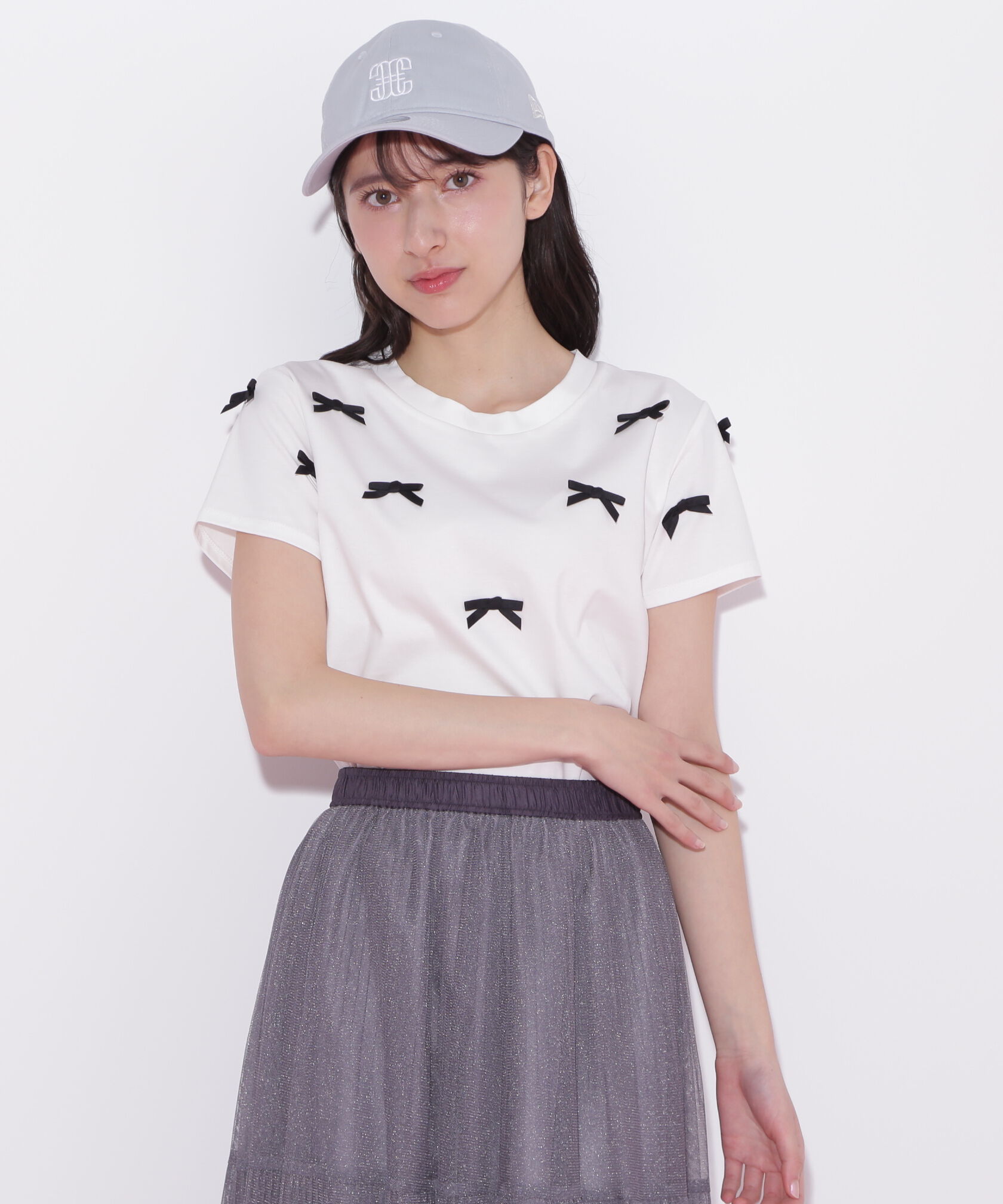 人気ファッションメンズ|【ジル バイ ジル スチュアート/JILL by JILL STUART】 ランダムリボンTシャツ