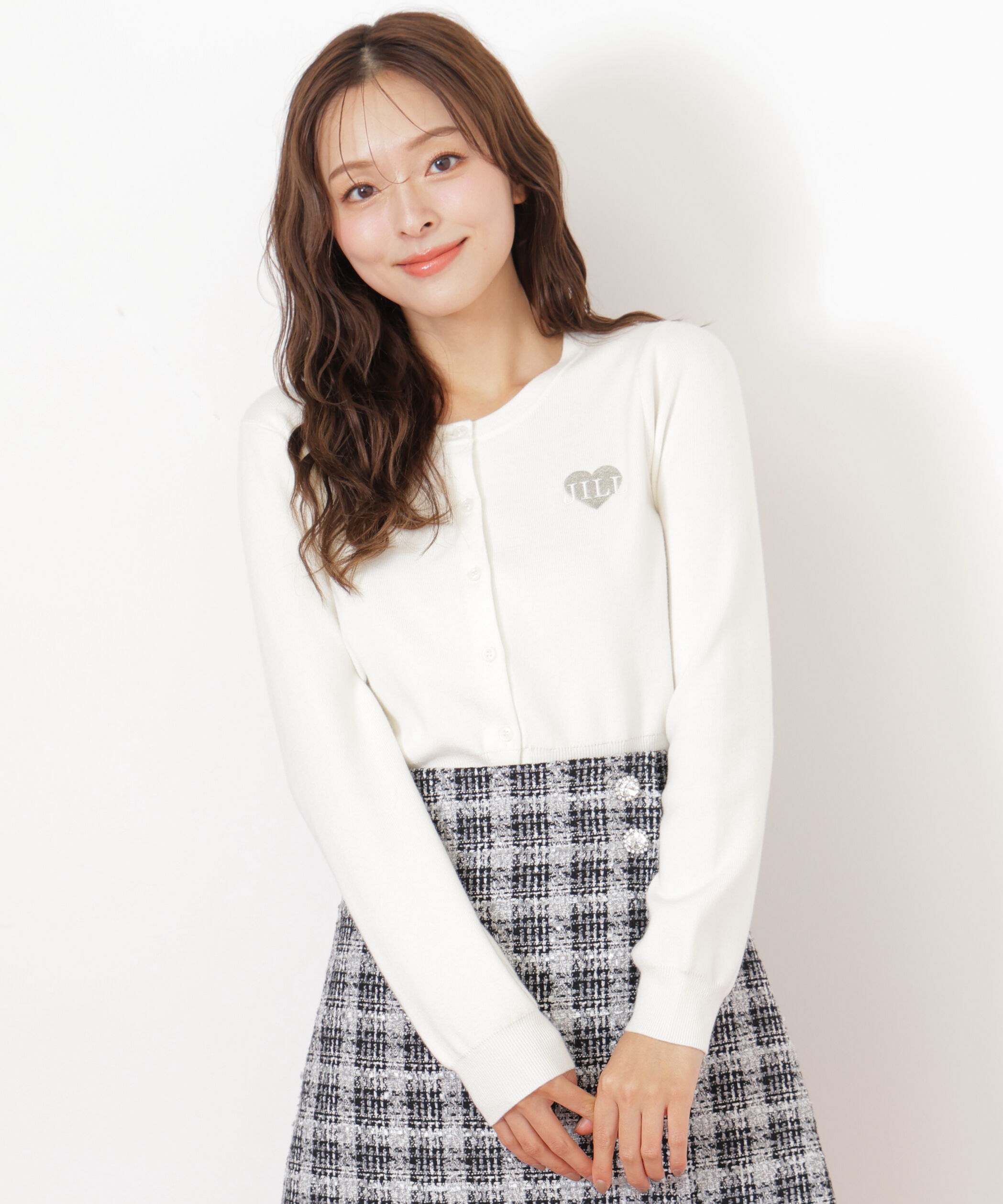 【ジル　バイ　ジル　スチュアート/JILL by JILL STUART】 ハート刺繍カラーカーディガン