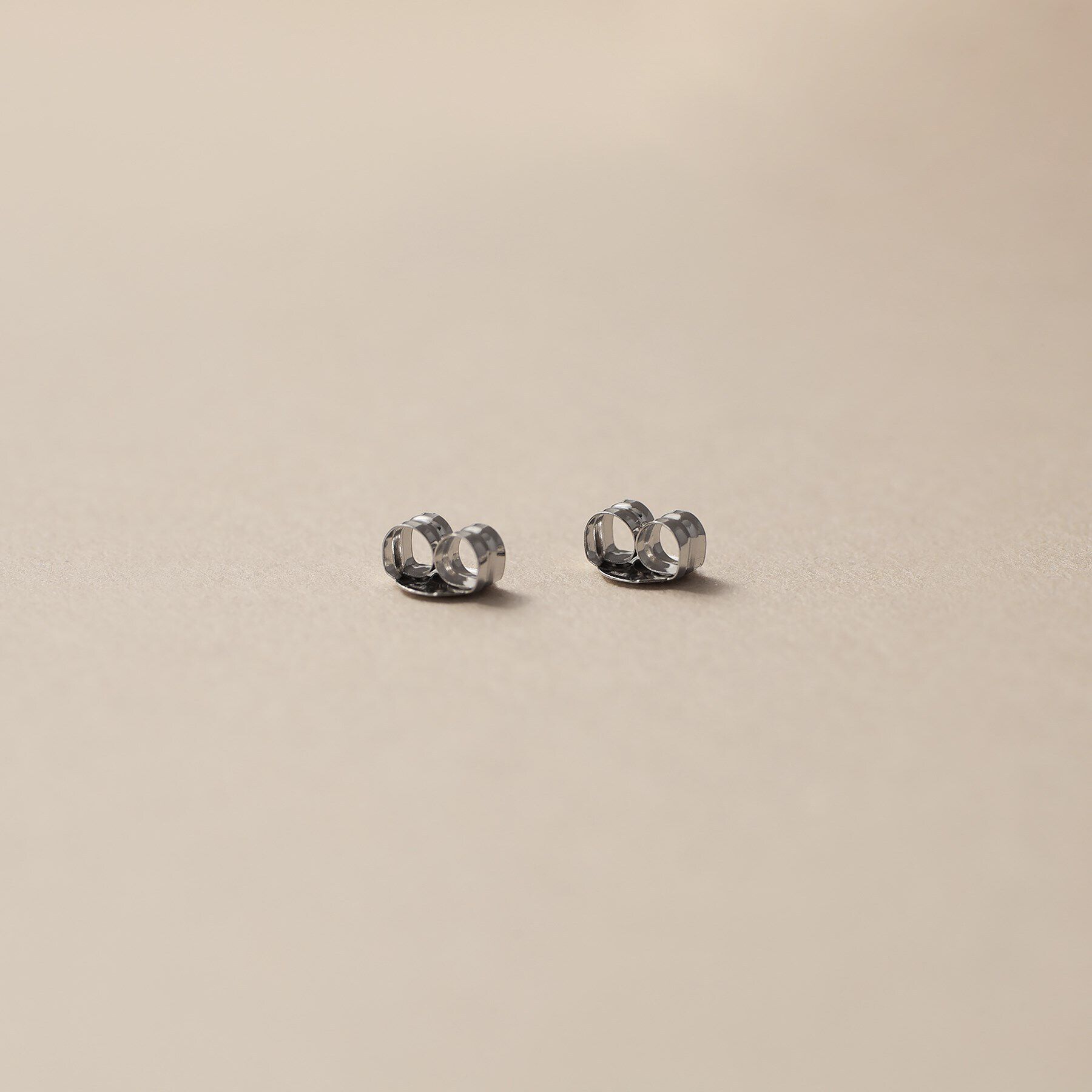 ファッションメンズお薦め|【ココシュニック/COCOSHNIK】 プラチナ ピアスキャッチ