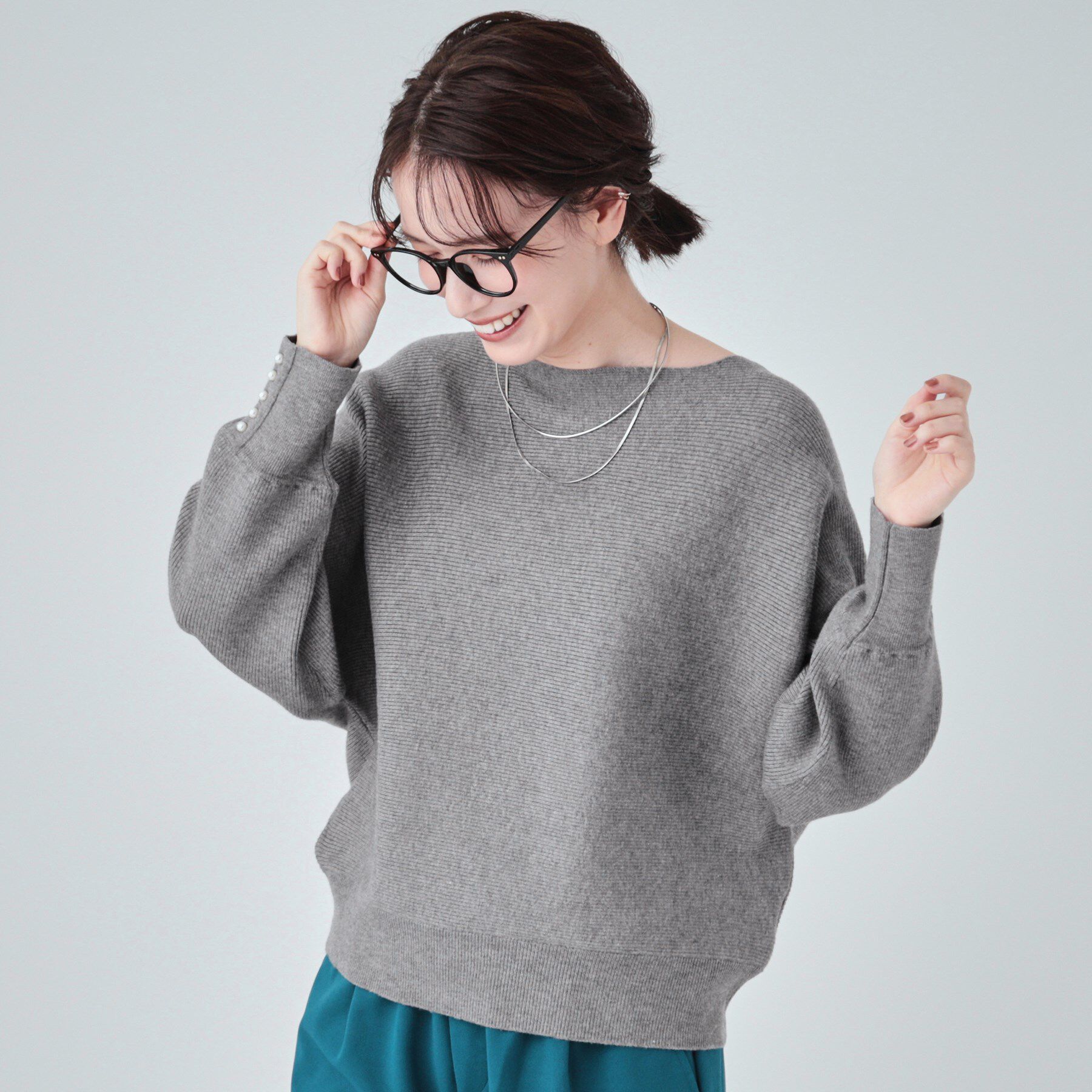 【シューラルー/SHOO・LA・RUE】 【高レビュー/洗える】優しく上品に リブドルマン お袖フェイクパールニット