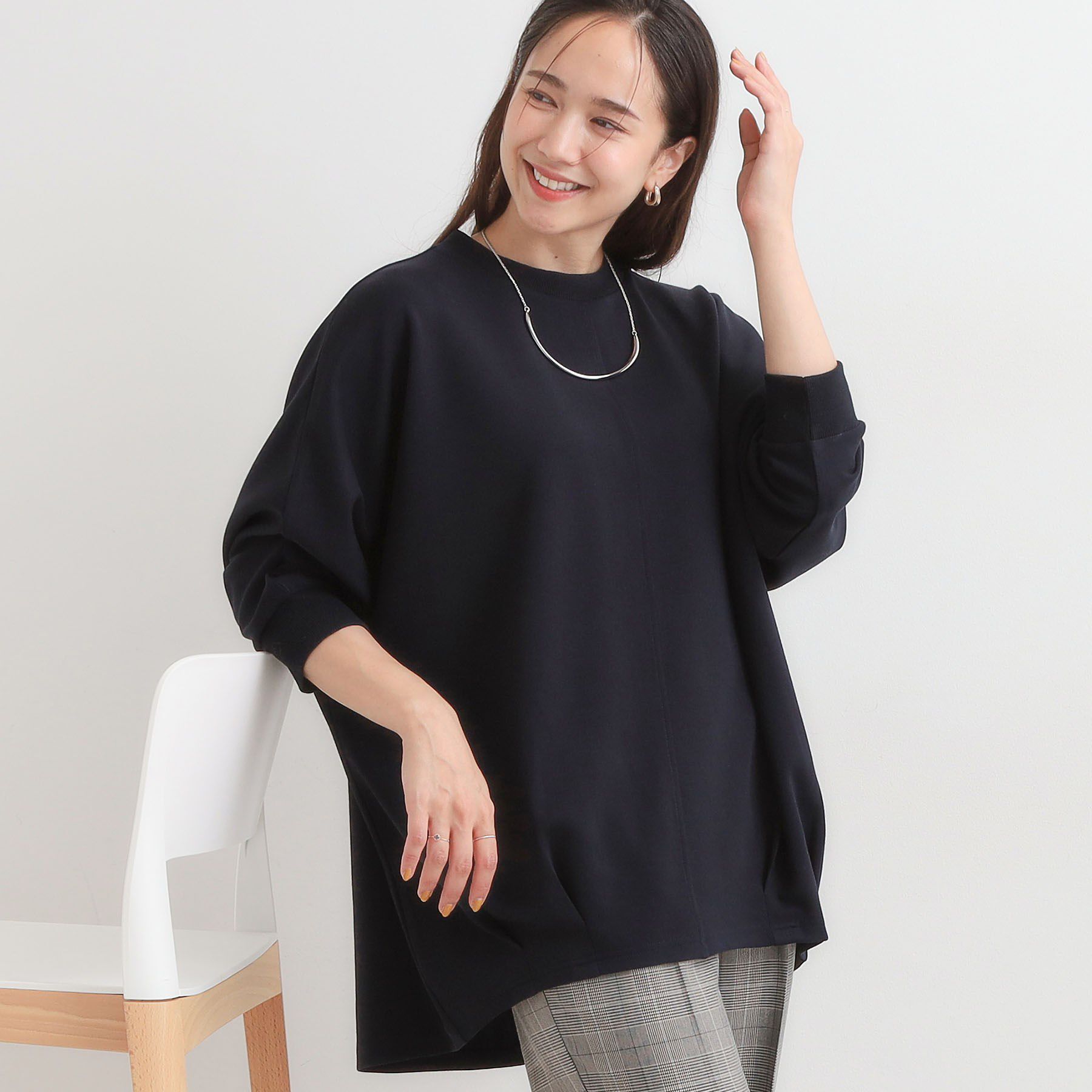 【シューラルー/SHOO・LA・RUE】 【S-LL/体型カバー】とろみ感が心地よい 裾タック ドルマンチュニック