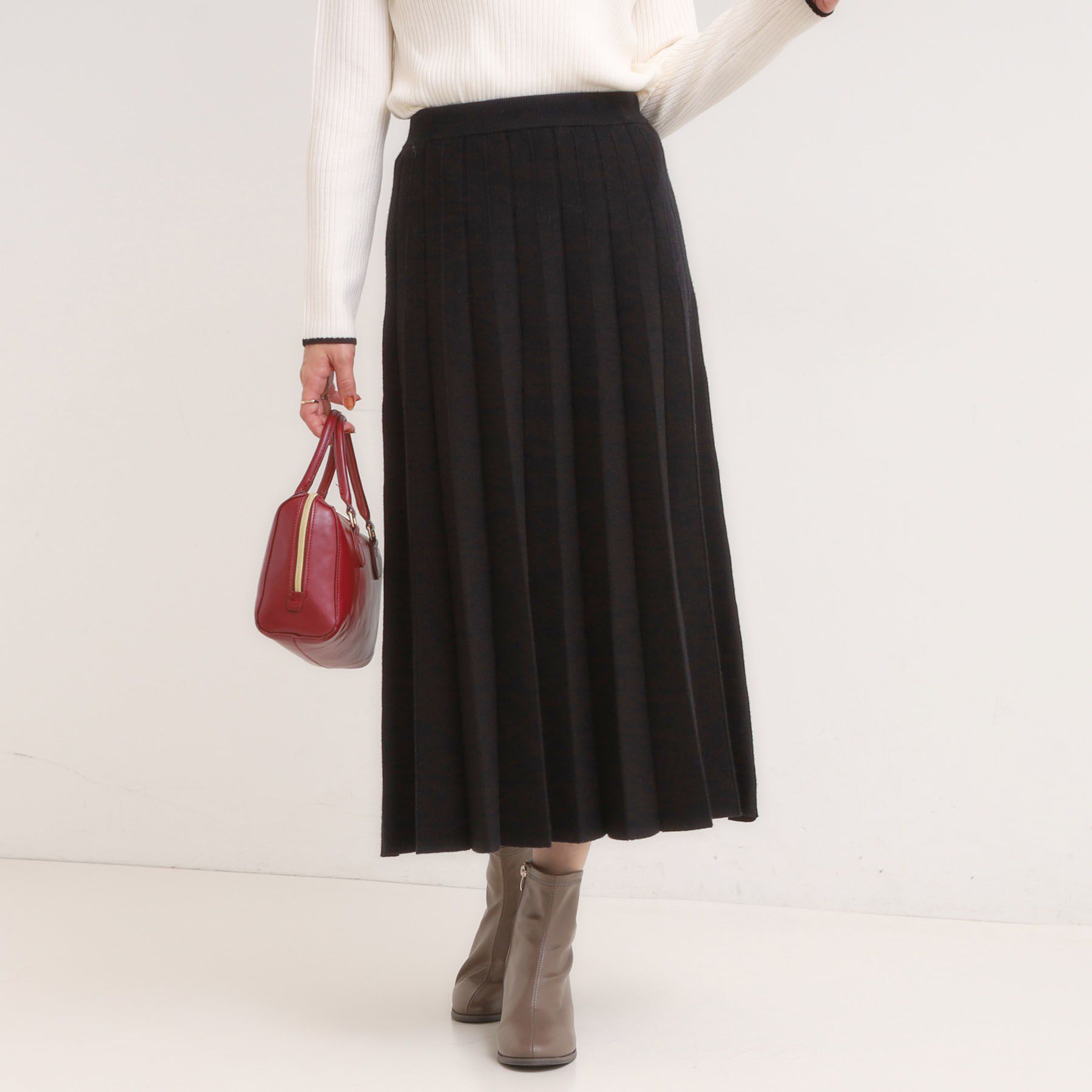 【シューラルー/SHOO・LA・RUE】 【セットアップ可/S-LL】女性らしさ際立つ 洗えるもちもちニットスカート