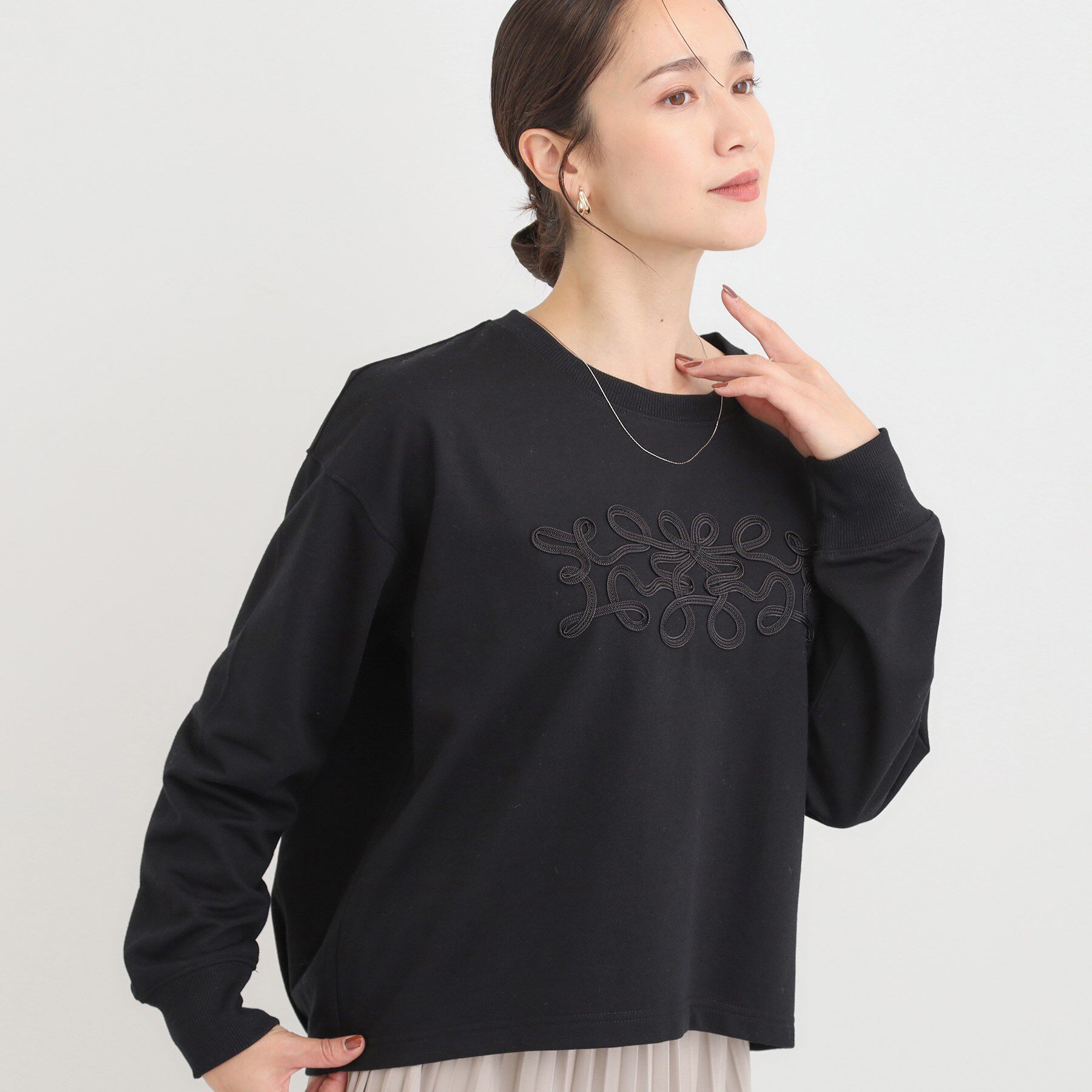 【シューラルー/SHOO・LA・RUE】 コード刺繍ミニ裏毛トップス