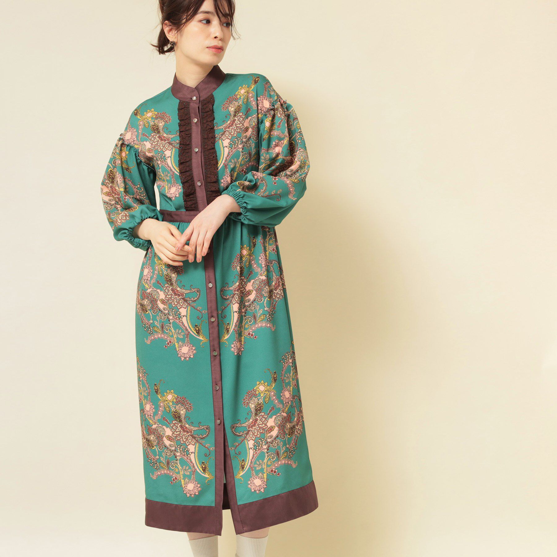 【スーナウーナ/SunaUna】 【COLLECTION LINE】オリエンタルパネル柄ワンピース