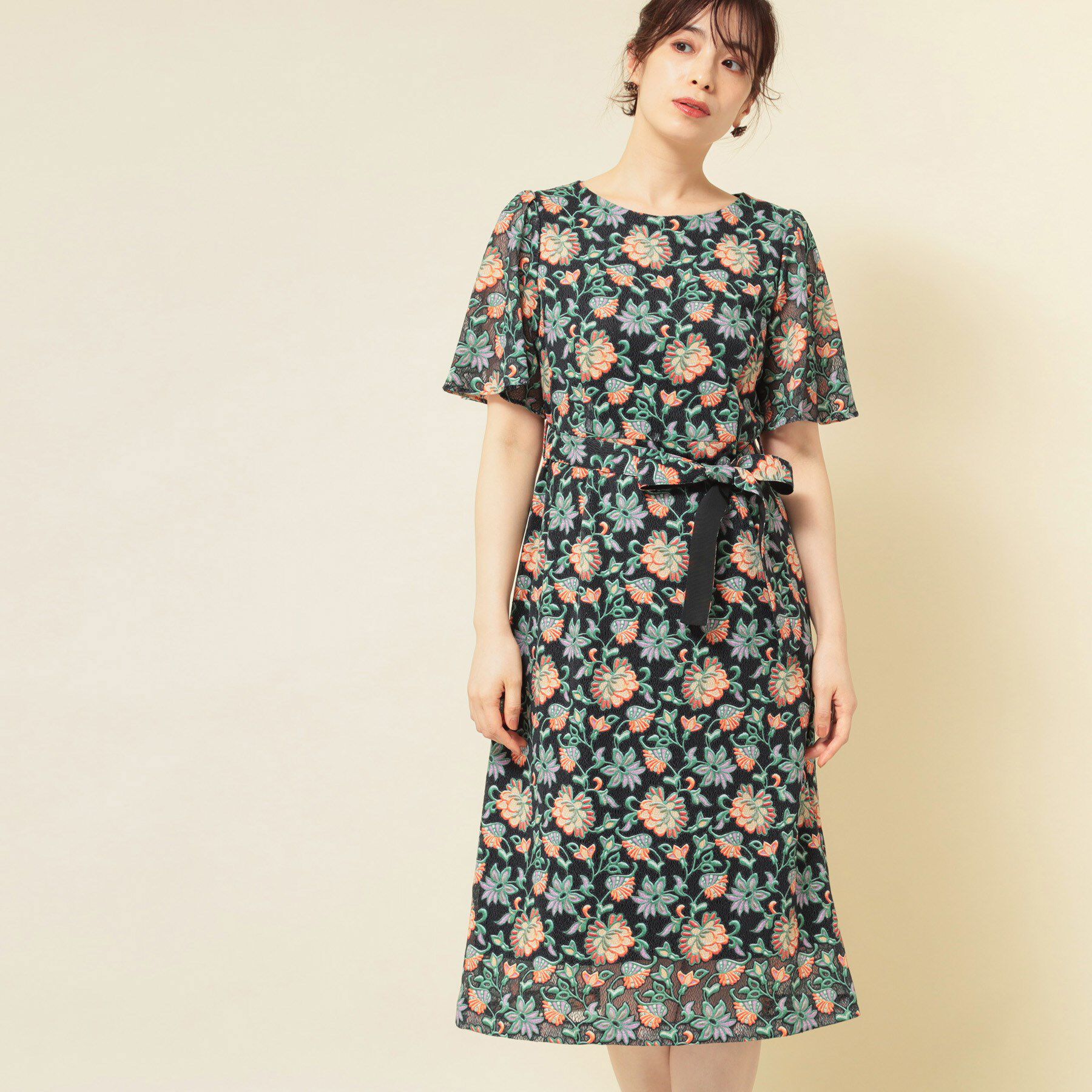 【スーナウーナ/SunaUna】 【オパール加工レース／リボン付き】フィット＆フレアワンピース