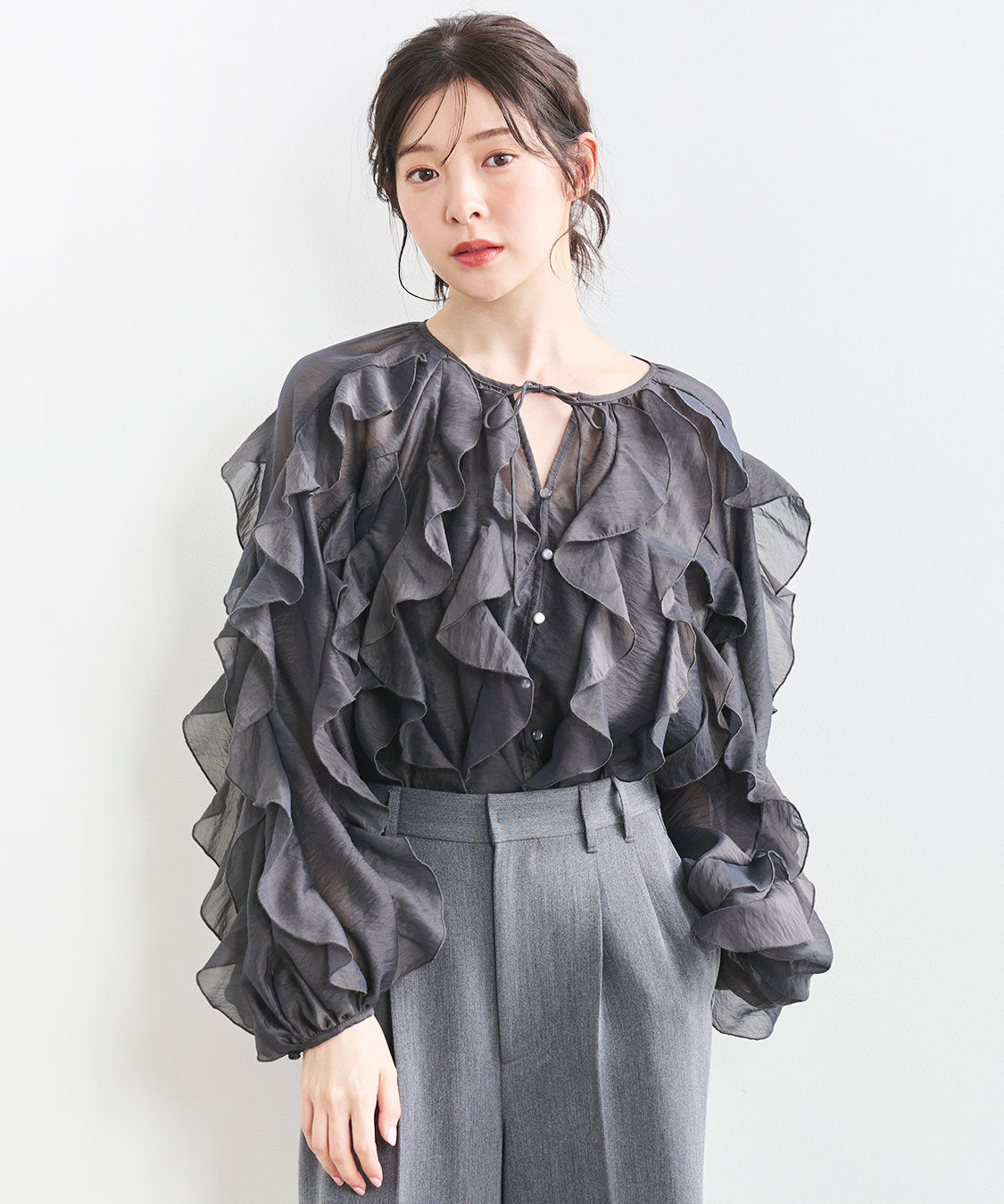 オフショルフリルサテンブラウス（COCO DEAL）｜ルミネのファッション