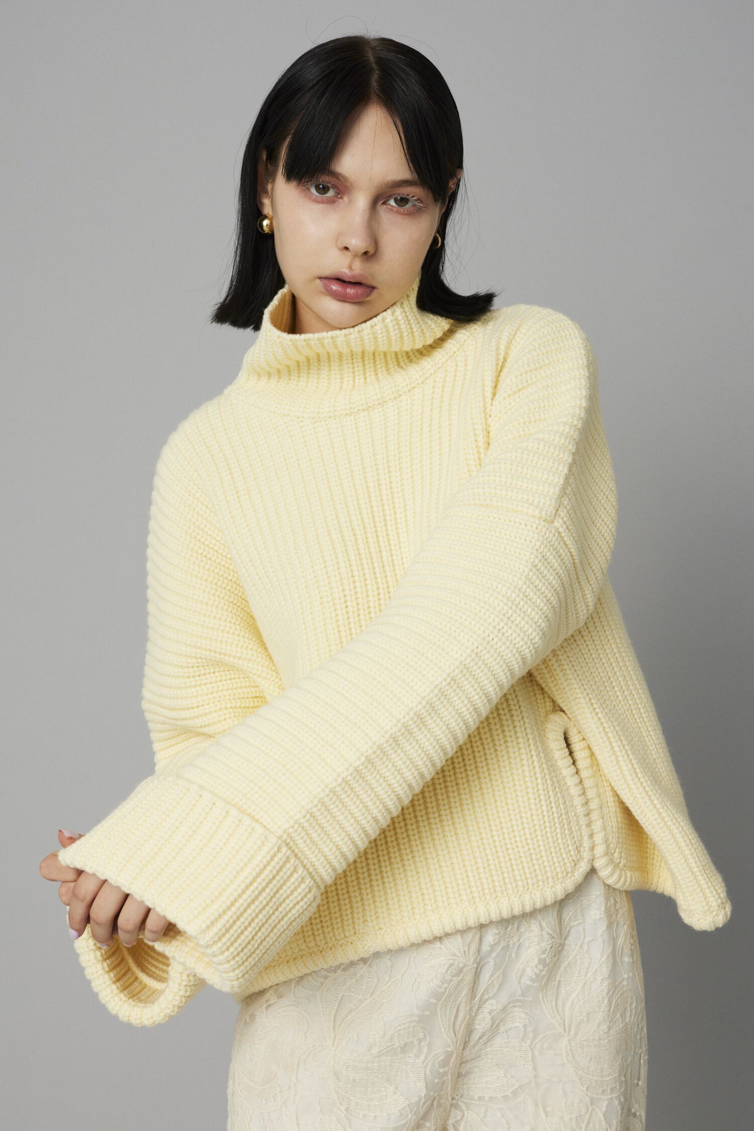 【ヘリンドットサイ/HeRIN.CYE】 Back random hem tops