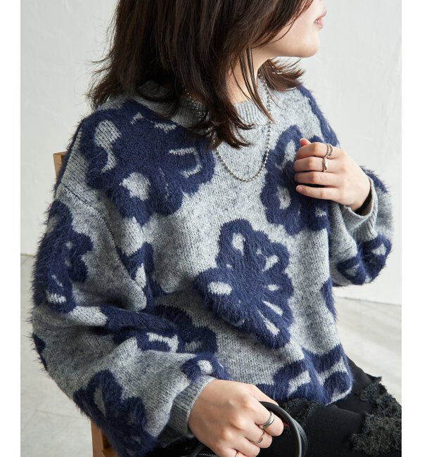 【ヴァンスシェアスタイル/VENCE share style】 BIGフラワーモチーフジャガードプルオーバー