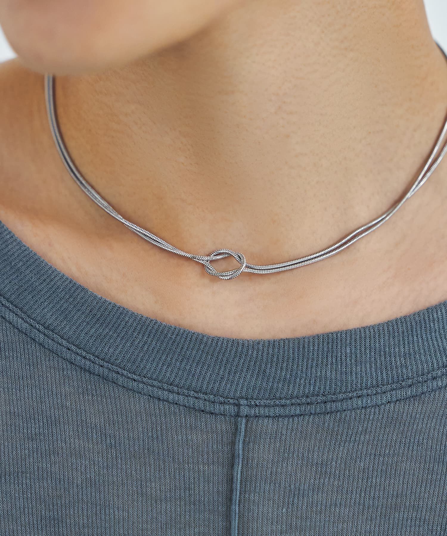 【スタイルデリ/STYLE DELI】 【DELI by】ノットデザインダブルラインネックレス