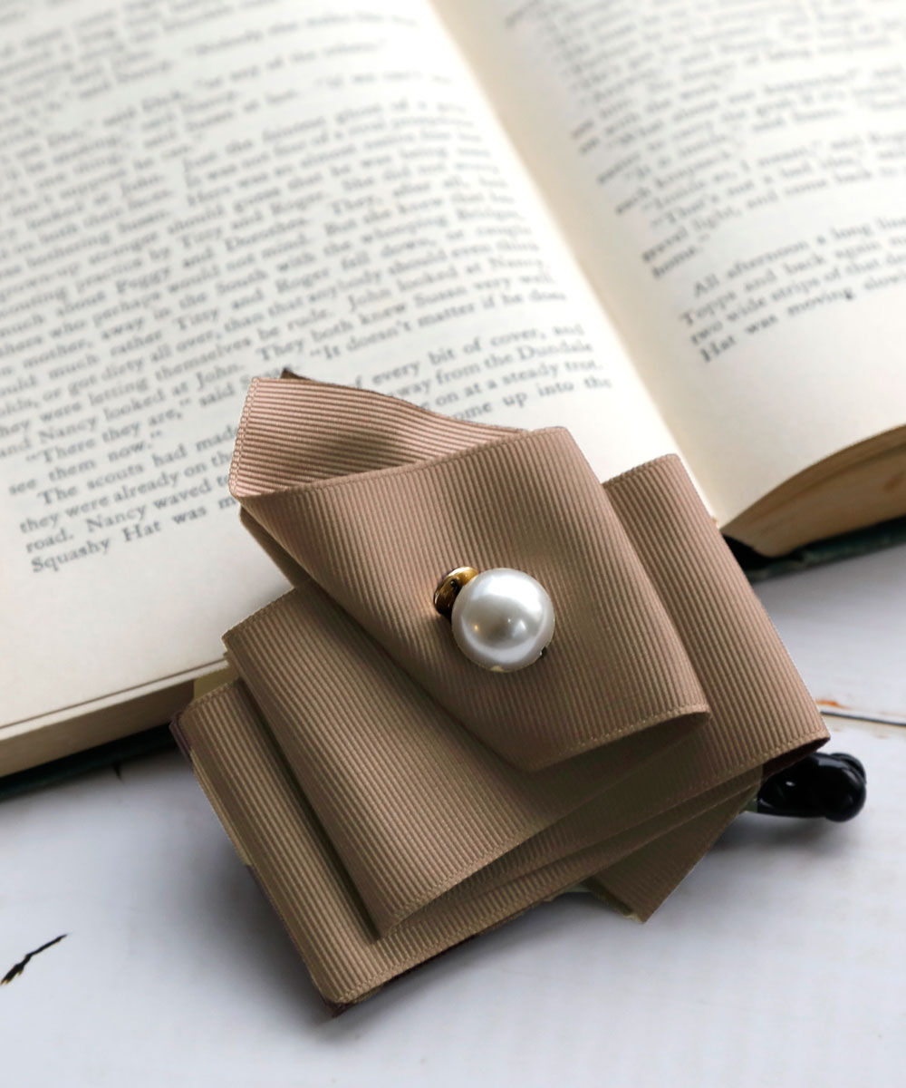 モテ系メンズファッション|【コレカラ/colleca la】 重ねリボンとパールのバナナクリップ