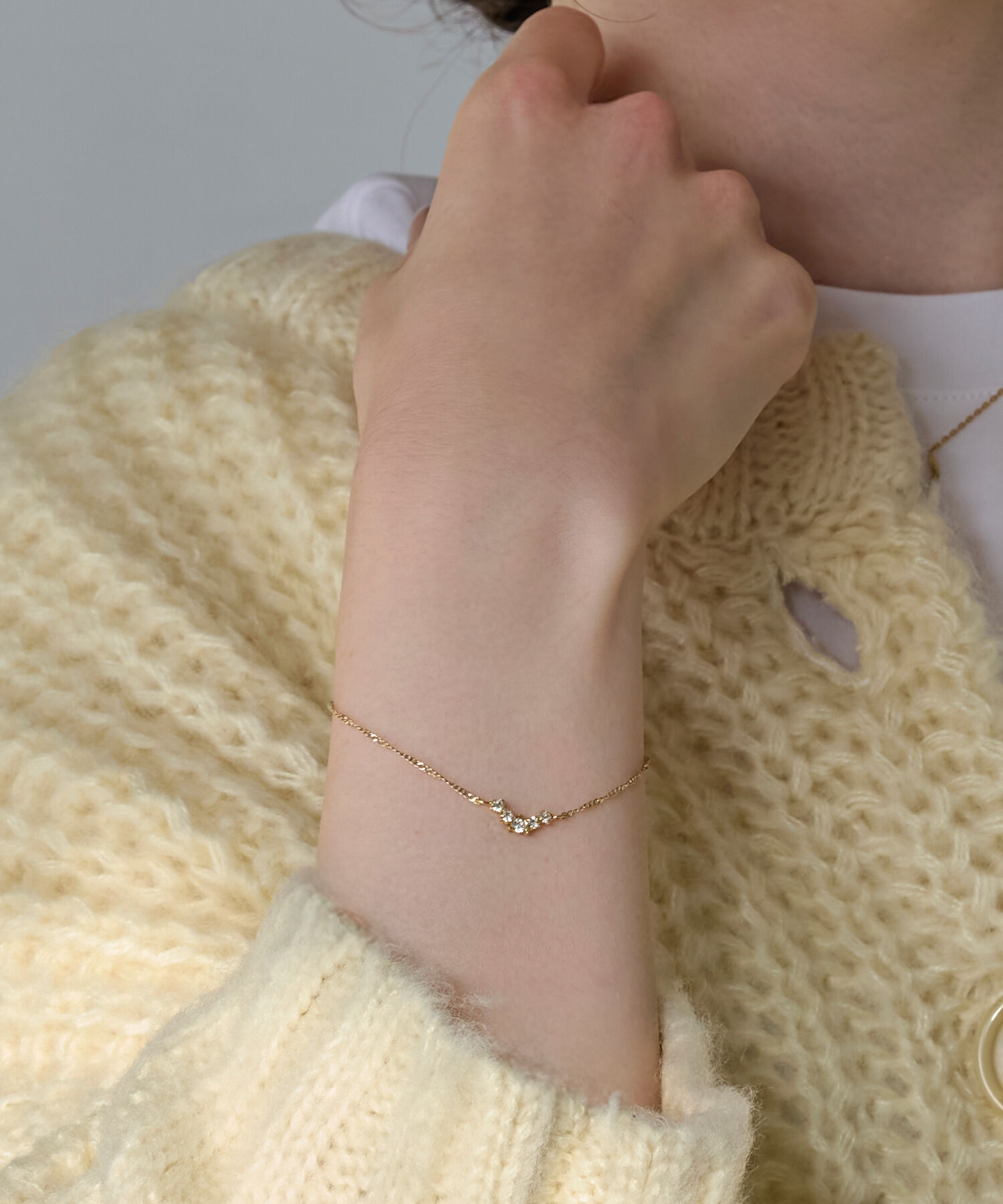 【フィービィー/Phoebe】 Vラインビジューブレスレット