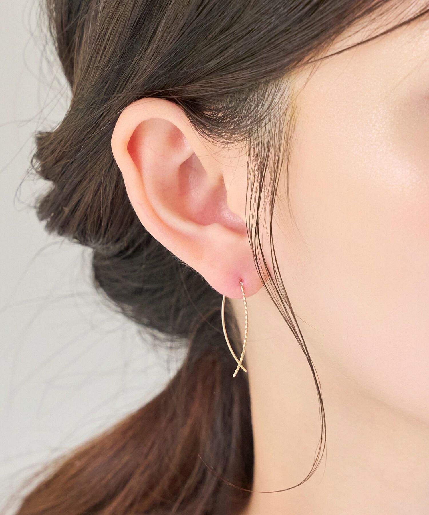 【フィービィー/Phoebe】 【K10】クロスラインアメリカンピアス／BOX＆ショッパーつき