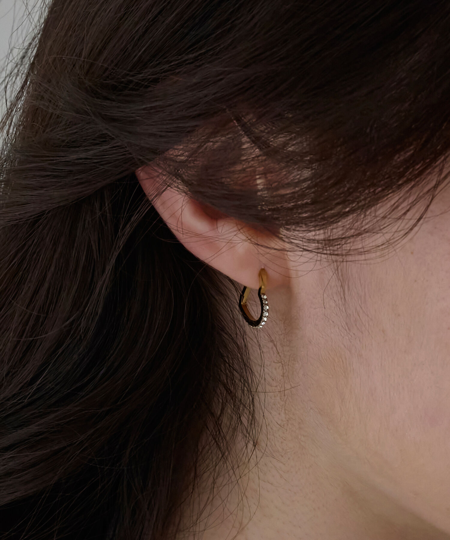 【フィービィー/Phoebe】 【金属アレルギー対応】ワンタッチライナーハートビジューフープピアス ゴールド