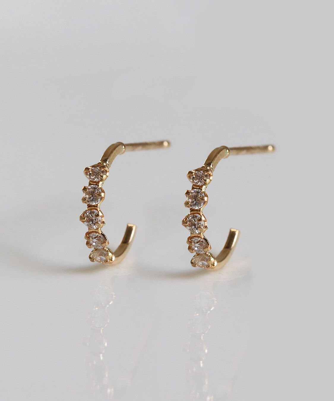 【キュイキュイ/cui-cui】 ダイヤモンド フープ スタッド ピアス | K18