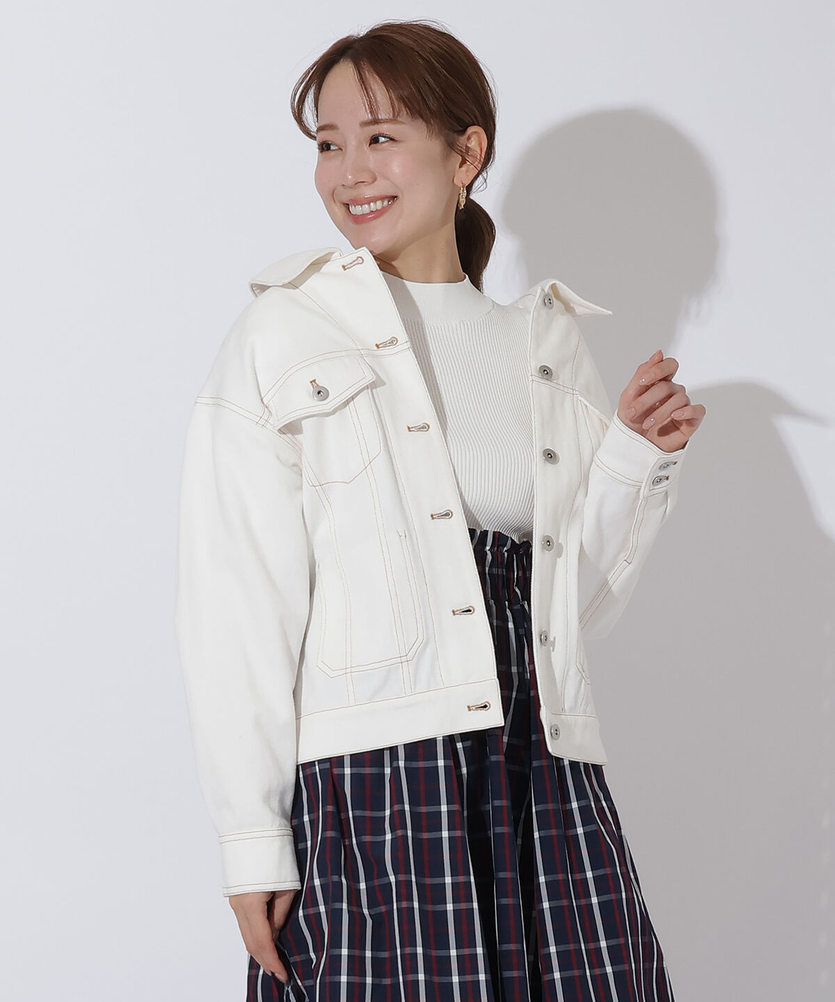 【アンドクチュール/AND COUTURE】 バックレースアップミドル丈デニムジャケット