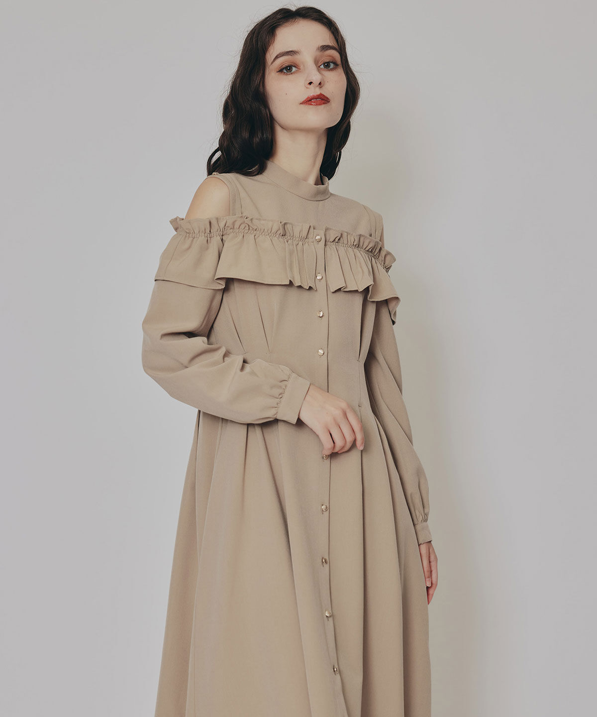 【レディアゼル/REDYAZEL】 オープンショルダーフリルワンピース