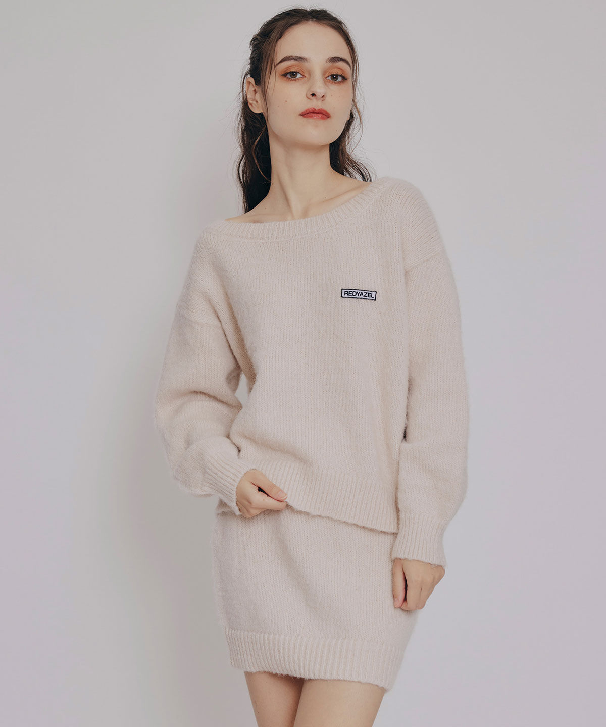 【レディアゼル/REDYAZEL】 フラッフィニットボーダープルオーバー×タイトミニスカートセ 