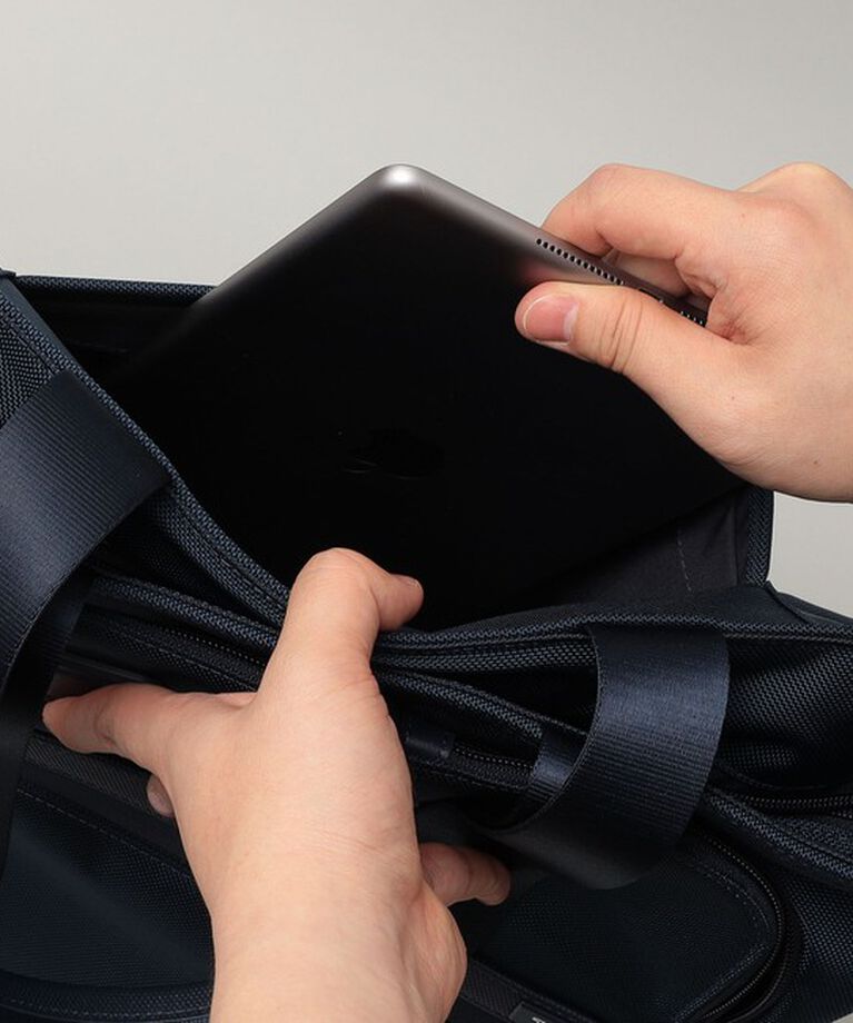 SHIPS別注】TUMI: 完全別注モデル エクスパンダブル スクエア トート 