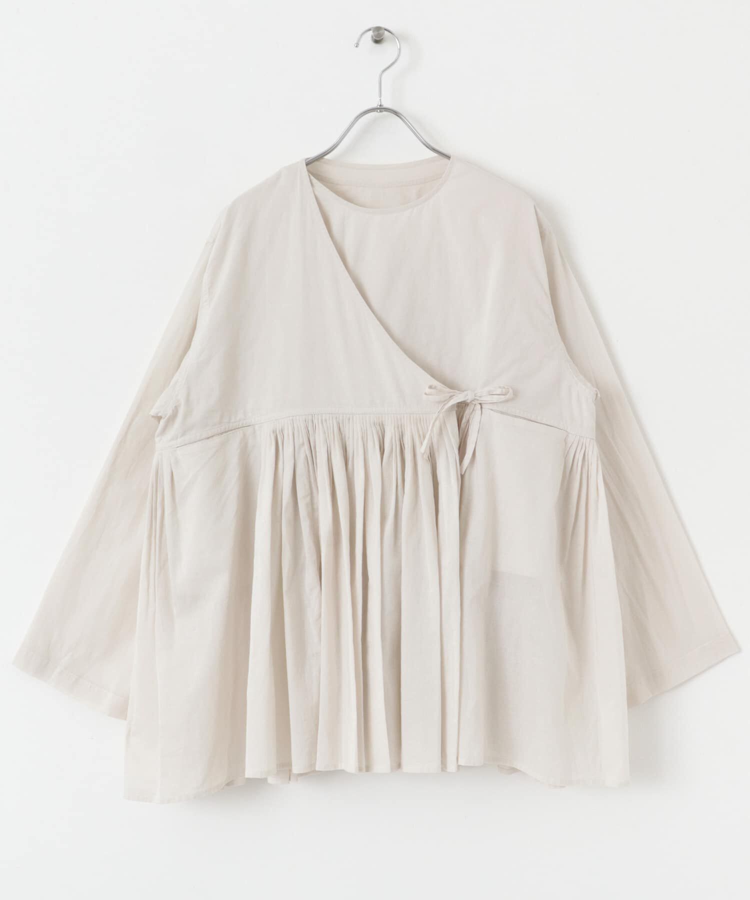 【新品・未使用】かぐれ　アンガルカシャツ かぐれ（カグレ）の「アンガルカシャツ（シャツ/ブラウス）」 - WEAR