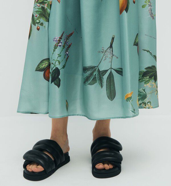 CABaN シルク Green Showerプリント キャミソールワンピース（CABaN