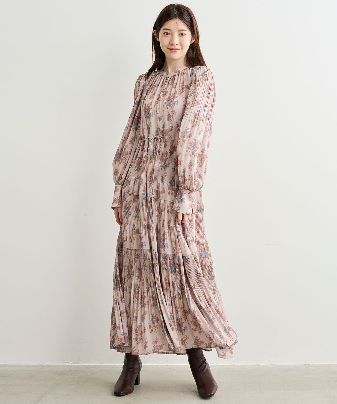 岡崎紗絵さんコラボ】フラワープリントプリーツティアードワンピース