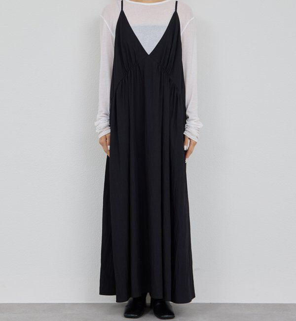  「【スッキリ見え/シーズンレス】ディープVキャミワンピース」|ワンピース|