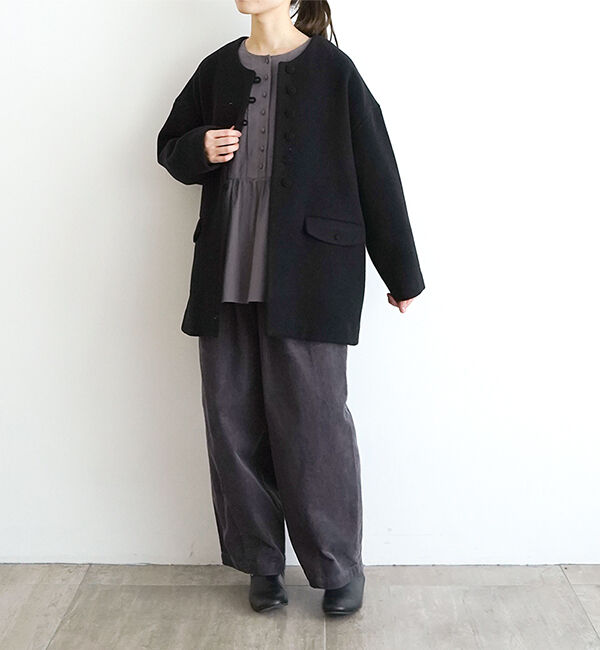 オオカミとフクロウ「オオカミと新しい朝と灯りと&ldquo;がいとう&rdquo;」|ノーカラーコート|