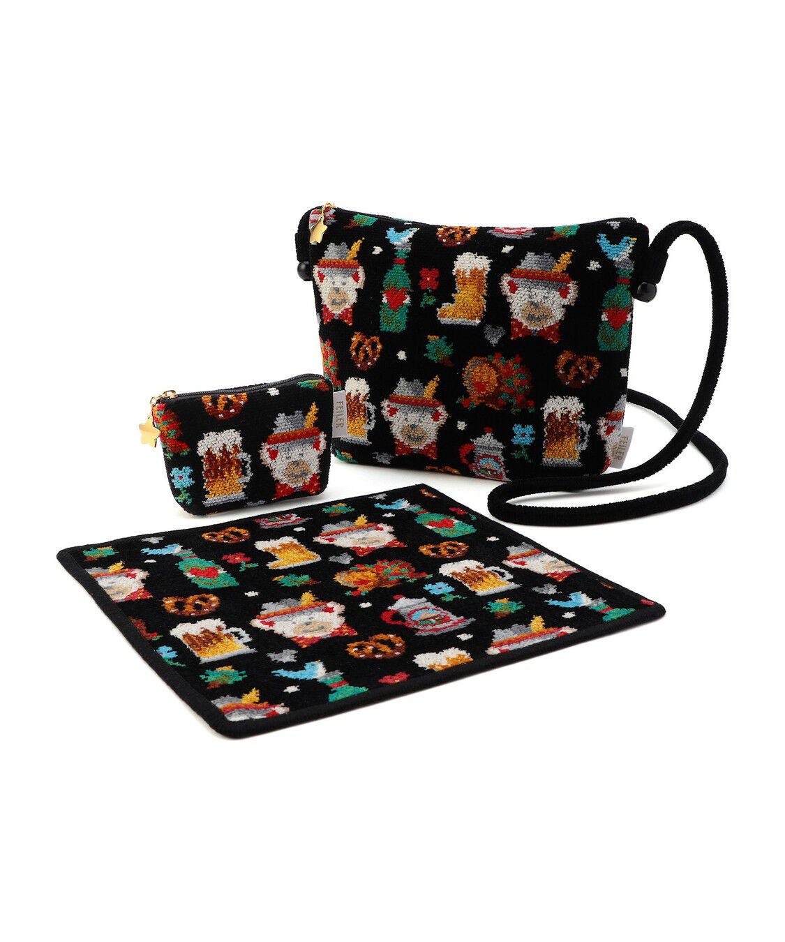 プカプカラッコ サークルポーチ L/PPR-253068（LOVERARY BY FEILER