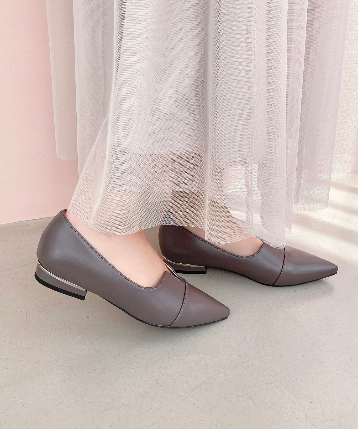 WEB限定】メタリックライン フラット パンプス /45303 スリット