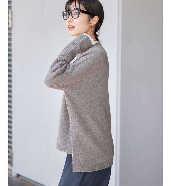 IENA「《WEB限定/追加》ウールカシミヤ 脇スリットクルーネックプルオーバー」|ニット・セーター|