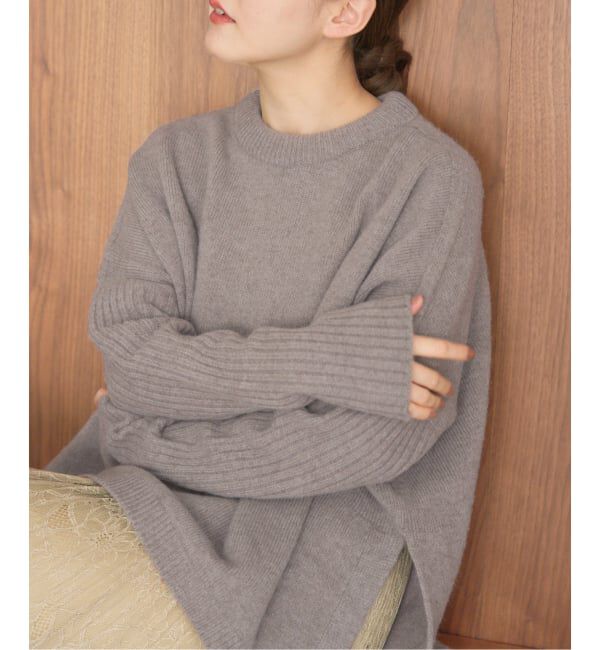 IENA「《WEB限定/追加》ウールカシミヤ 脇スリットクルーネックプルオーバー」|ニット・セーター|