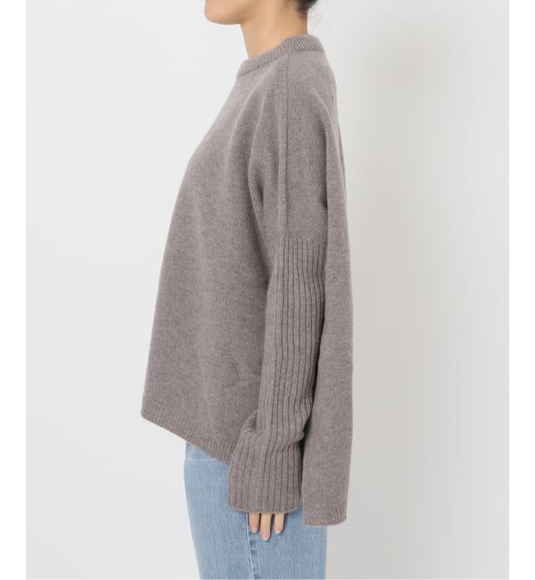 IENA「《WEB限定/追加》ウールカシミヤ 脇スリットクルーネックプルオーバー」|ニット・セーター|