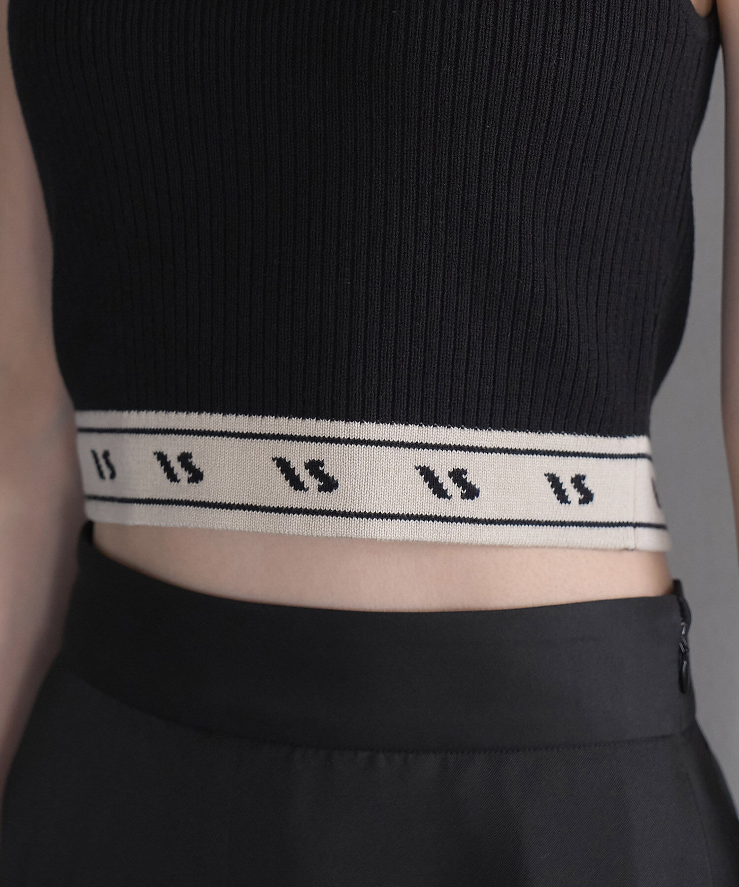 VIS「【洗える】裾ロゴ短丈タンクトップ」|タンクトップ|