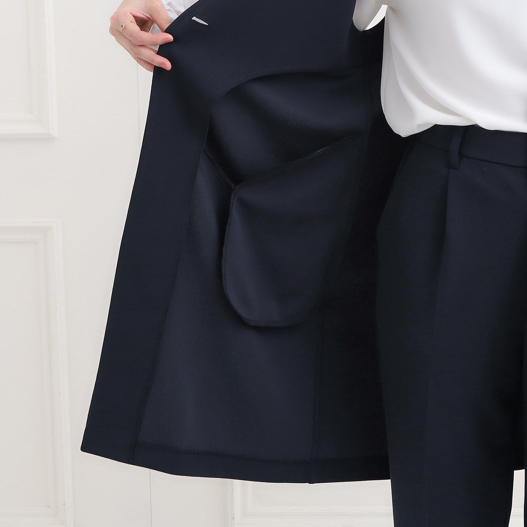 SHOO･LA･RUE「【洗濯機可/イージーケア/ストレッチ】きちんと楽に。カットジョーゼットロングジレ」|ベスト・ジレ|