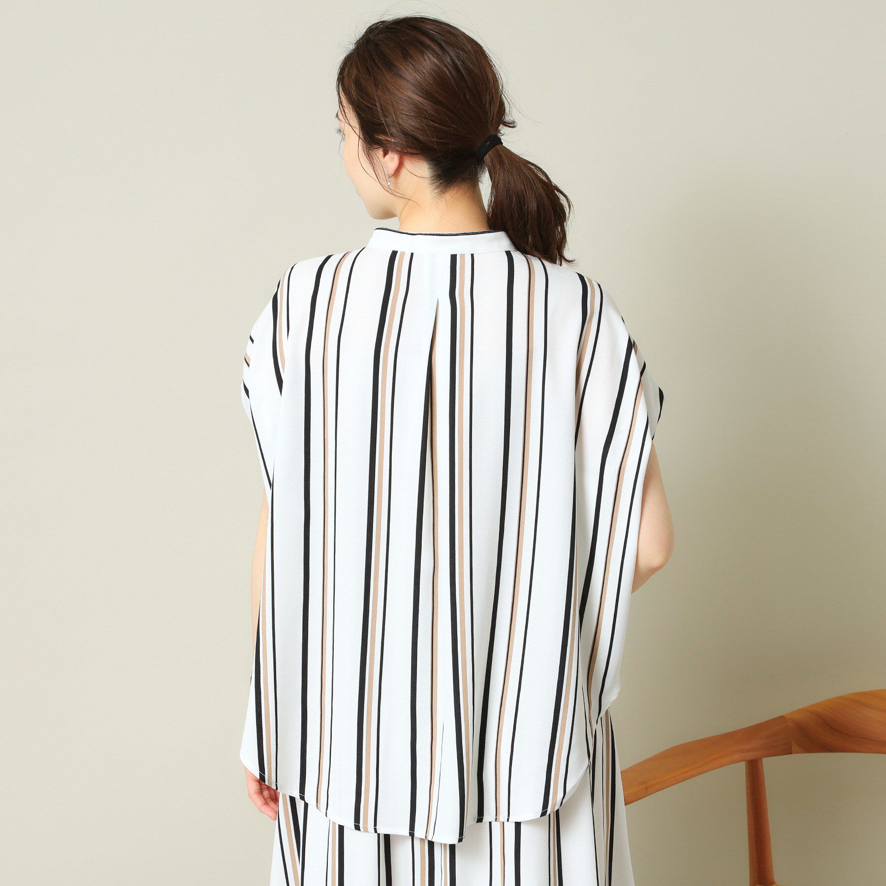 ITS&rsquo;DEMO「【UVケア／吸水速乾／洗濯機OK／冷感】麻調合繊タックブラウス＜ラク服シリーズ＞」|シャツ・ブラウス|