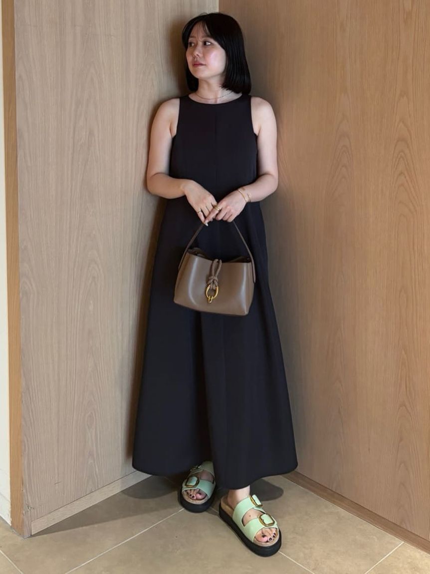 Mila Owen「ドライタッチサテンソリッドワンピース」|ワンピース|