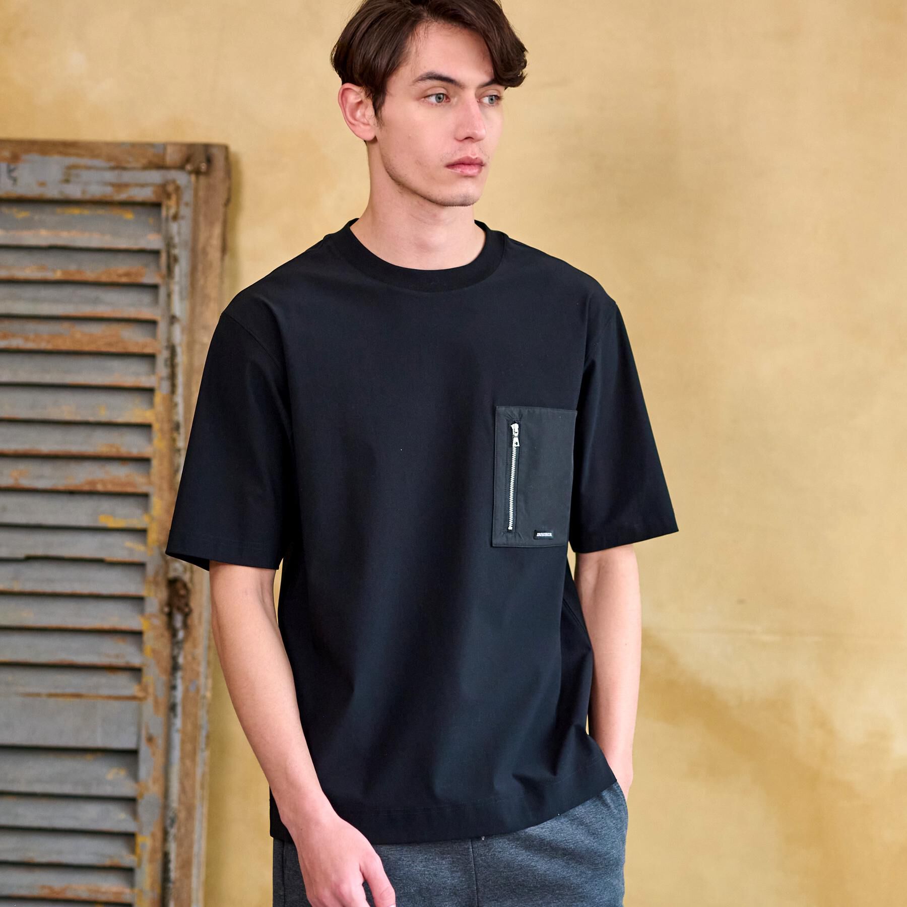 DRESSTERIOR「【接触冷感】ハイストレッチ トリコットポケットTシャツ」|Tシャツ・カットソー|