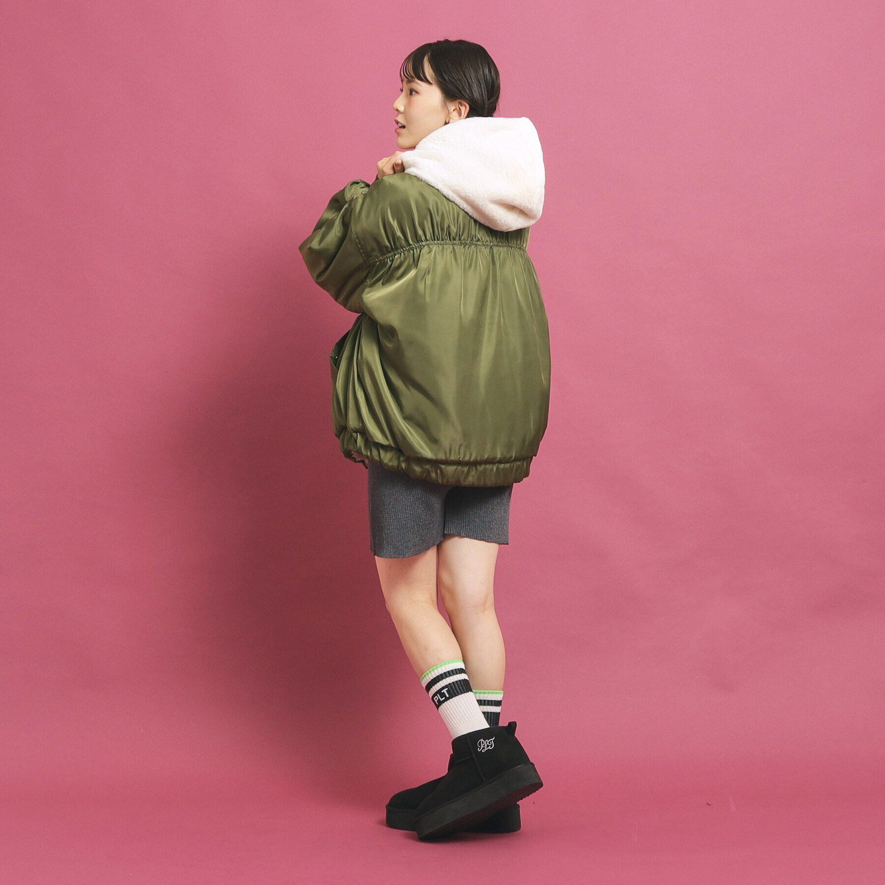 PINK-latte「【フーディ付き】モコモコ リバーシブルエコファー」|ブルゾン・スタジャン|