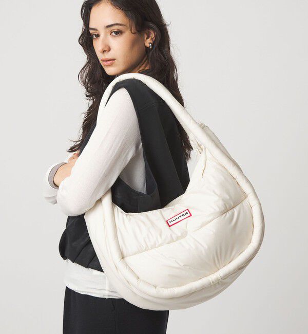 UNITED ARROWS green label relaxing「＜HUNTER＞フレイムド パファー ホーボー バッグ （ラージ）」|ショルダー・メッセンジャー|OFF WHITE