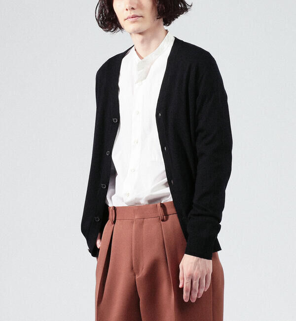 TOMORROWLAND MENS「スーパーファインメリノウール Vネックカーディガン」|ニット・セーター|