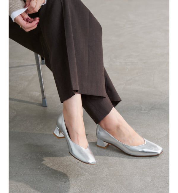  「《追加》4cmスクエアVカットパンプス」|パンプス|